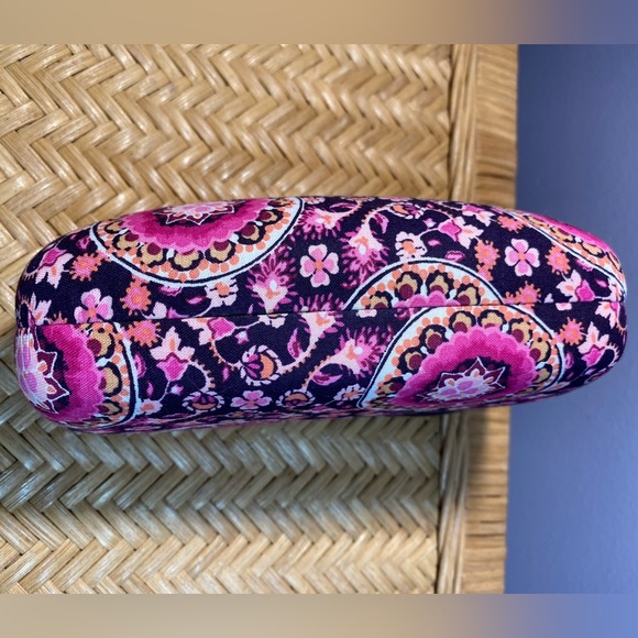Vera Bradley | Raspberry Medallion Sunglasses Case - Picture 4 of 13